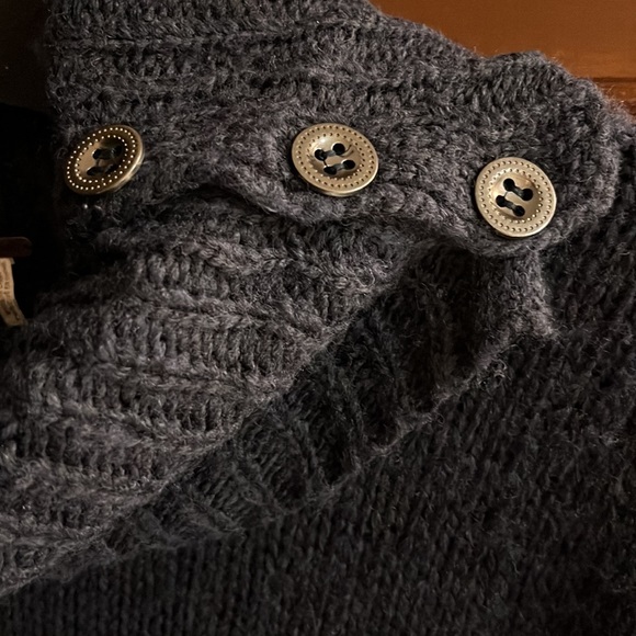 NWT Free People Loose Warm Fuzzy Sweater, Size Small, Runs Big - Picture 3 of 11